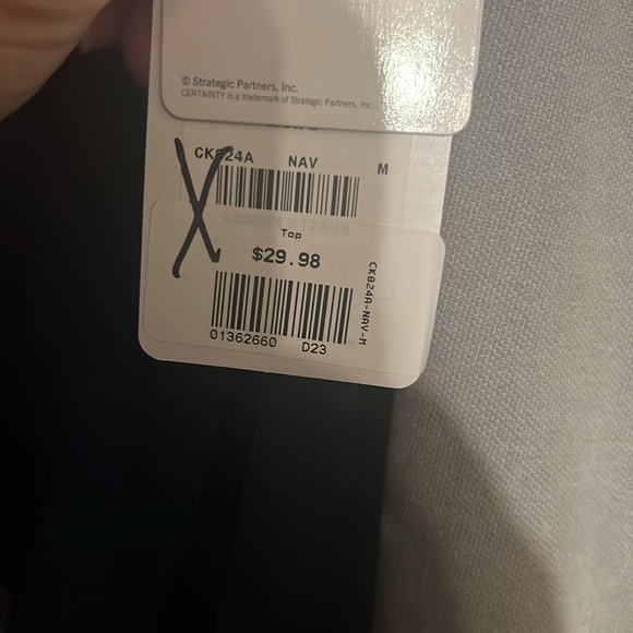 Men’s size medium Cherokee Certainty scrub top. New with tags. - Picture 8 of 8